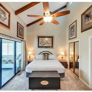 New Listing!!! 4 Min Walk To The Beach! Destin